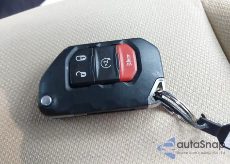 2019 Jeep Wrangler Unlimited Sport S 4X4 z USA, uszkodzony, nr VIN 1C4HJXDG1KW677817